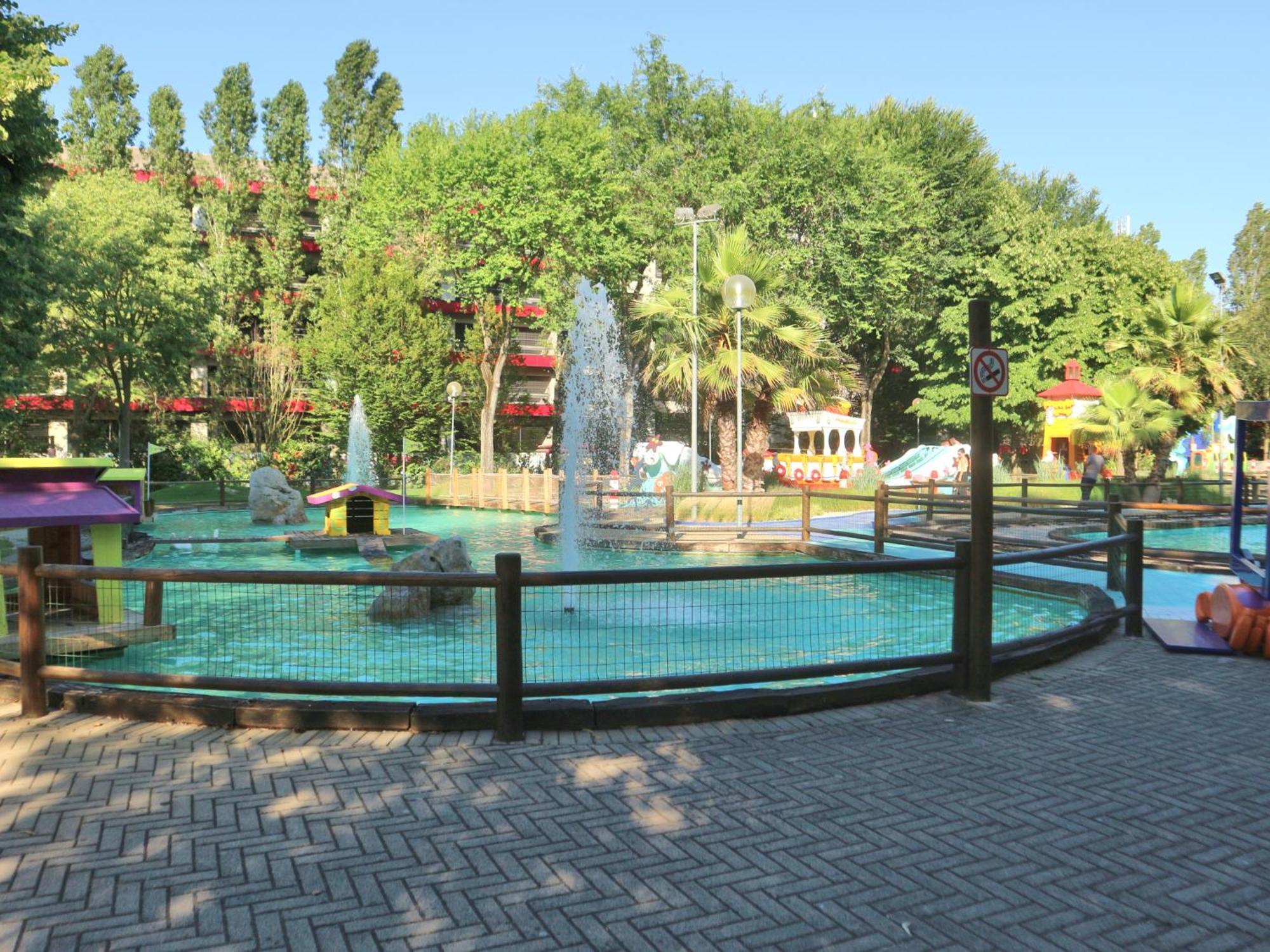 Alideco Appartement Lignano Sabbiadoro Buitenkant foto